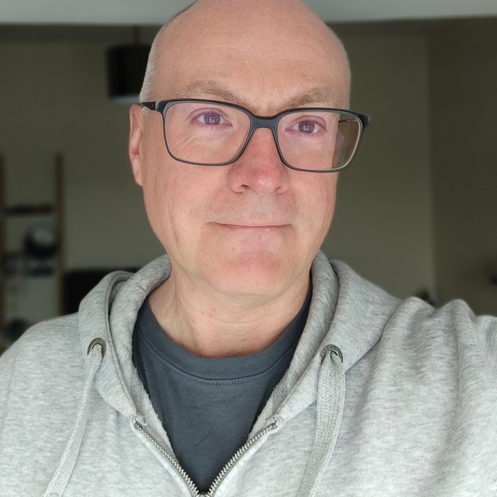A selfie taken with the Vivo X90 Pro.