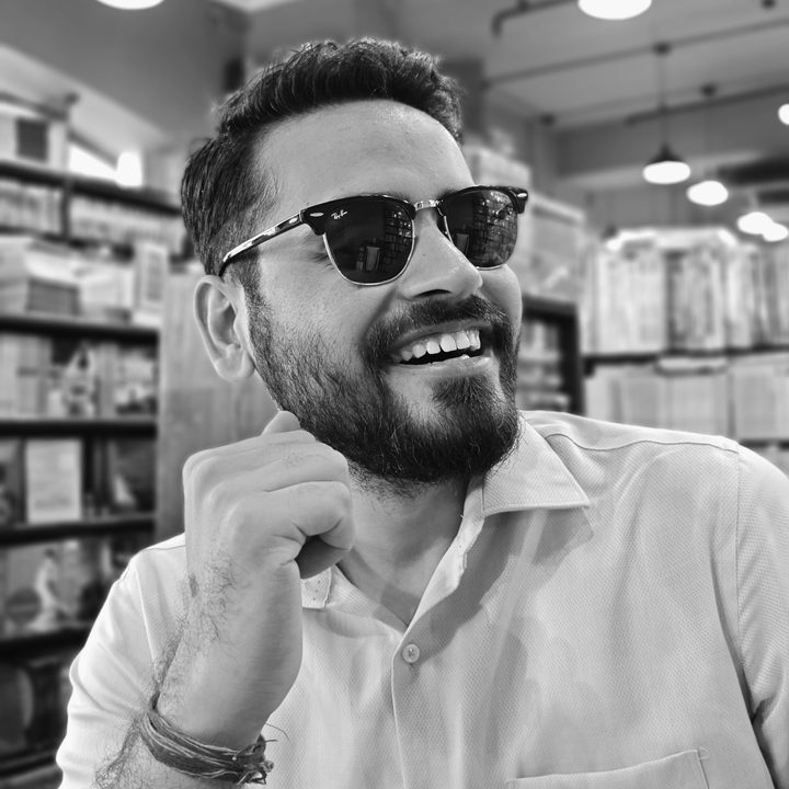 Prakhar Khanna in bookstore, captured on Xiaomi 13 Pro 35mm portrait mode.