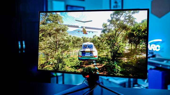 Forza Horizon 5 on the Asus ROG PG27AQDM.