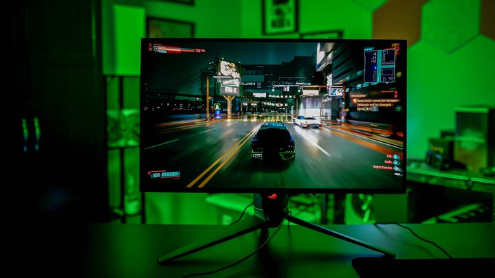 Cyberpunk 2077 running on the Asus ROG PG27AQDM.