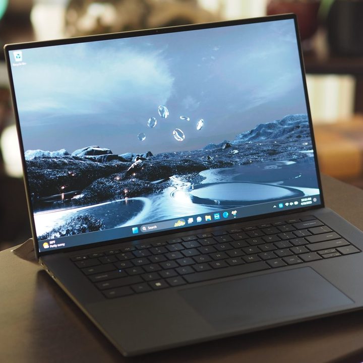 Dell XPS 15 9530 front angled view showing display and keyboard deck.