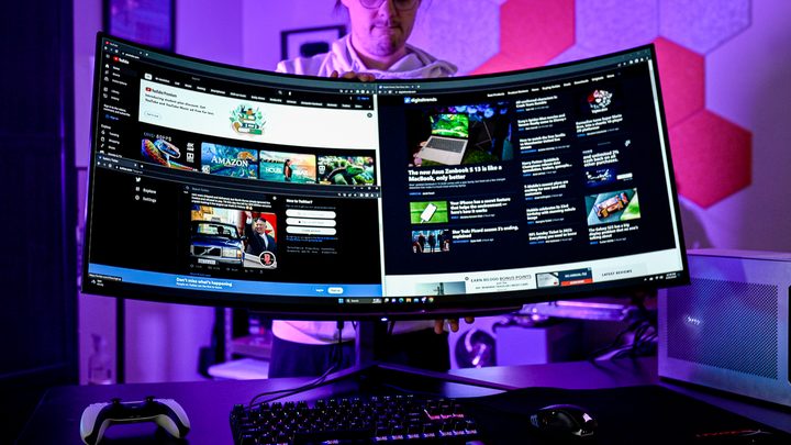 Adjustments on the LG UltraGear OLED 45.