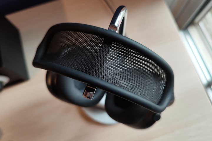 Master & Dynamic MC300 with Apple AirPods Max headphones.
