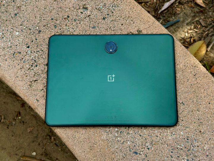 OnePlus Pad on a concrete bench