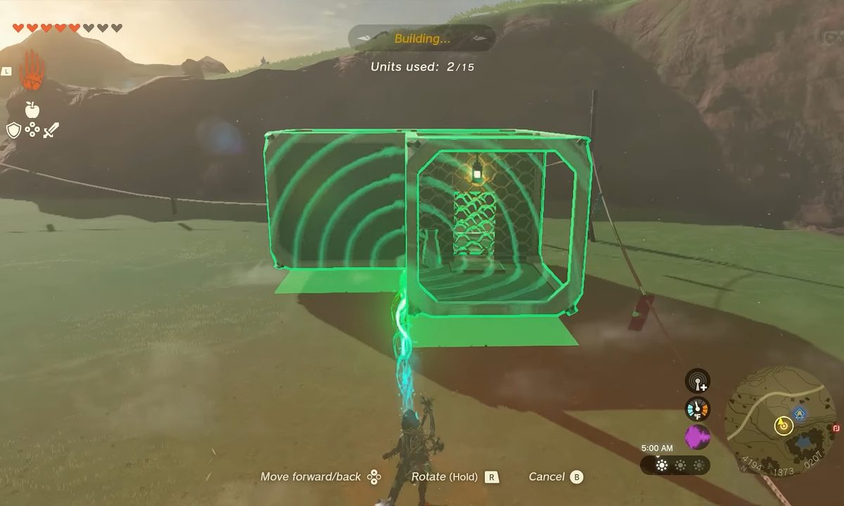 Link building a house with Ultrahand.