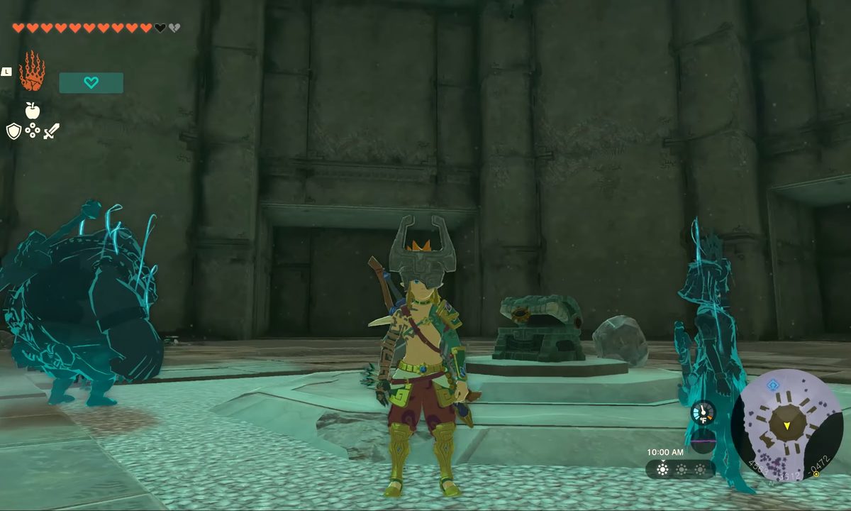 Link wearing midna's helmet in a arena.