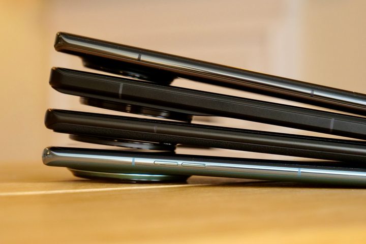The camera modules on the Vivo X90 Pro, Oppo Find X6 Pro, and the Xiaomi 13 Ultra and Xiaomi 12S Ultra.