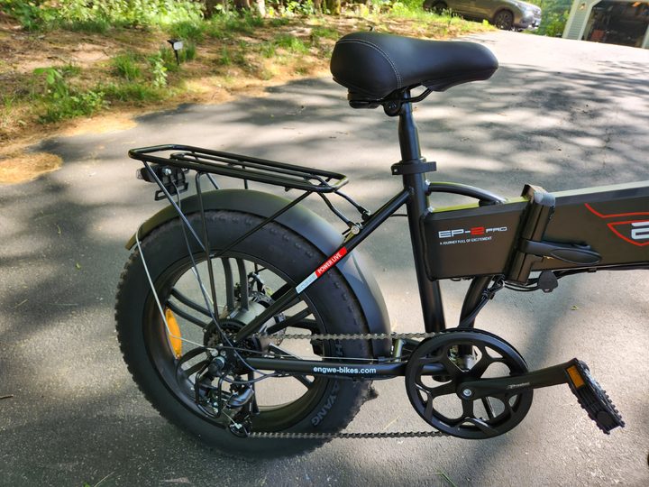 ENGWE EP-2 Pro e-bike right side shot of rear wheel with rack.