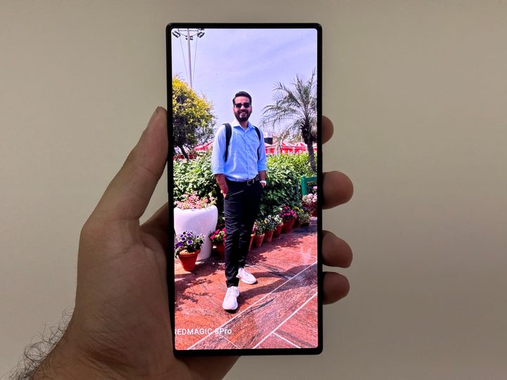 RedMagic 8 Pro display