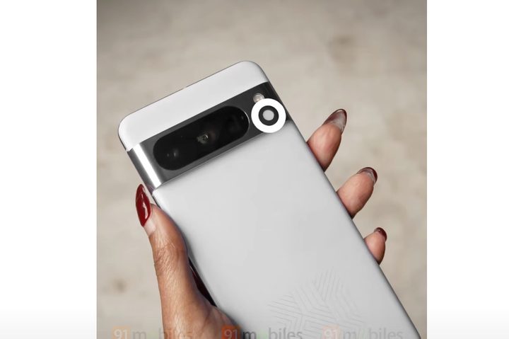 Google Pixel 8 Pro in a leaked hands-on video, showcasing its temperature sensor.