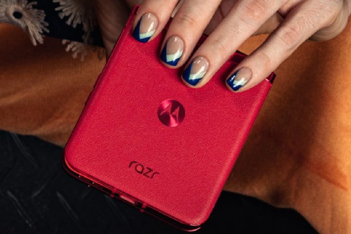 Motorola Razr 40 Ultra rear side.