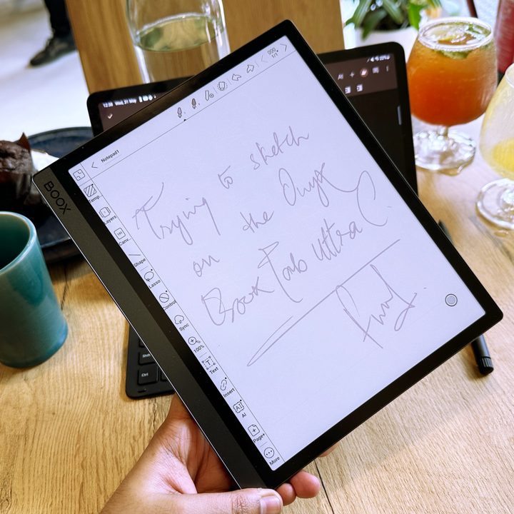 Onyx Boox Tab Ultra C sketching