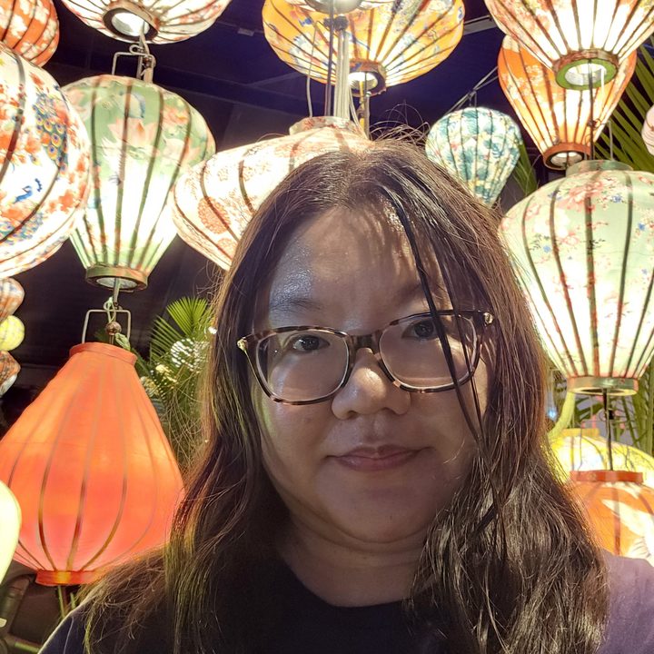 Lowlight selfie taken with a Samsung Galaxy S23