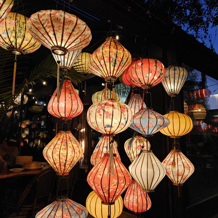 Paper lanterns taken with a Samsung Galaxy S23