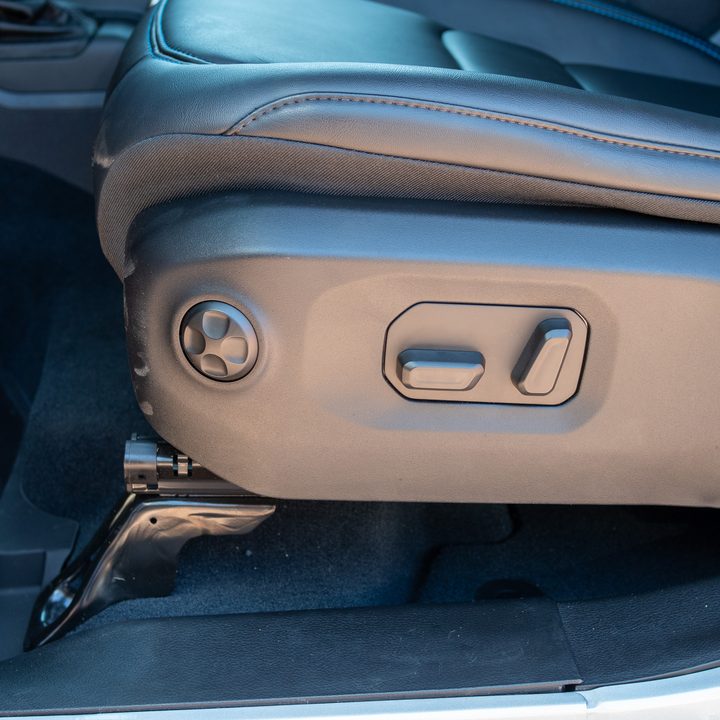2024 Jeep Wrangler 4xe power seat.