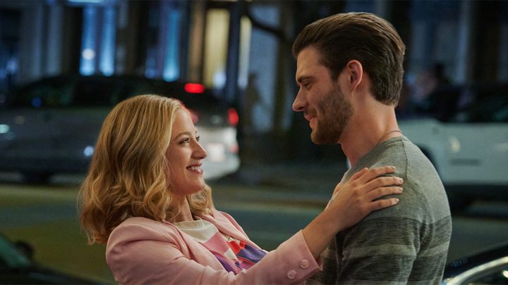 Lili Reinhart and David Corenswet in Look Both Ways.