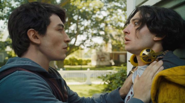 Barry Allen confronting his alternate version in The Flash.