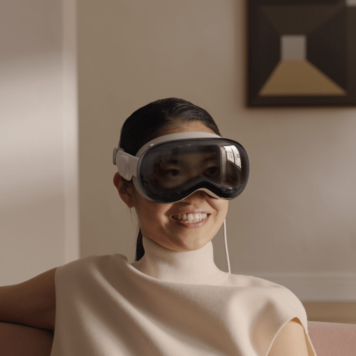 The Apple Vision Pro reveals the wearer's eyes on a front-facing display.