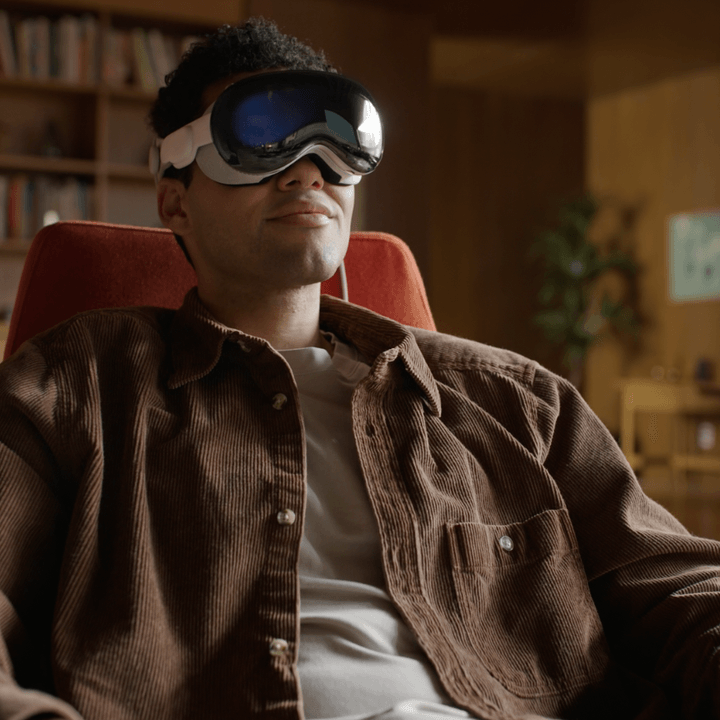Does the Vision Pro work with glasses and contacts? - Digital Trends