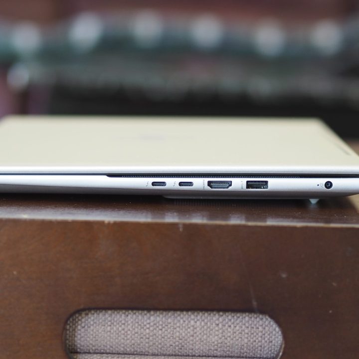HP Envy 16 2023 right side view showing ports.