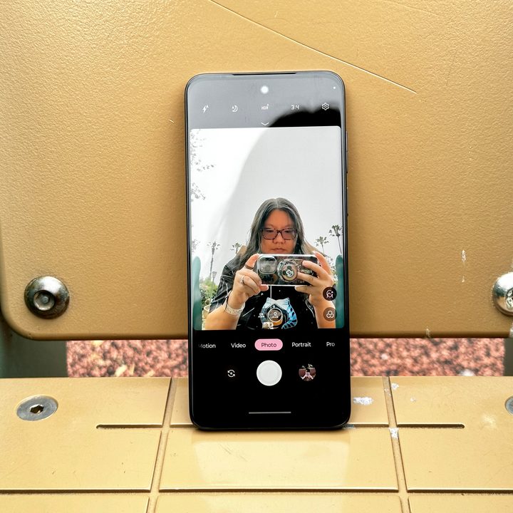 Moto G Stylus 5G 2023 selfie camera.