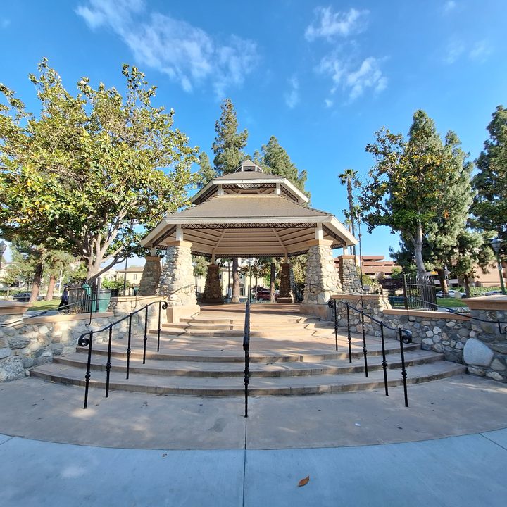 Gazebo at park taken with Samsung Galaxy A54 ultrawide