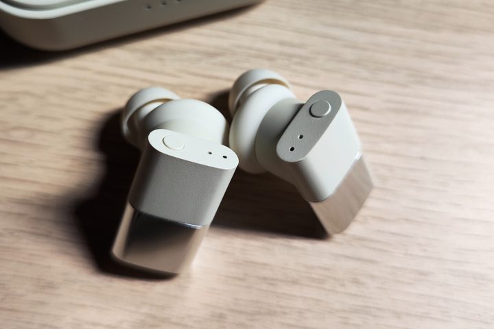 Status Audio Between 3ANC.