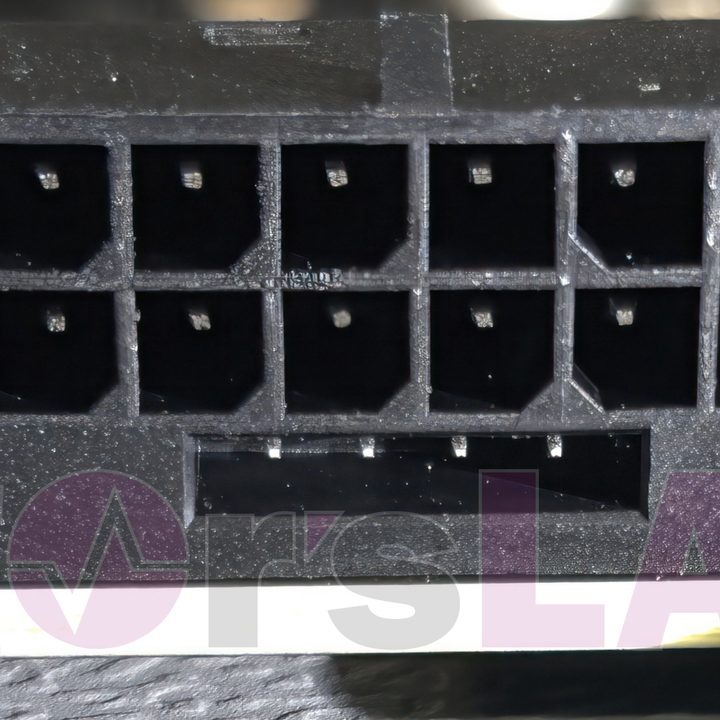 The new connector on an RTX 4070.