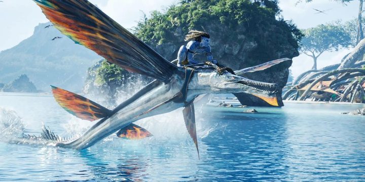A Na'vi rides a banshee in Avatar the Way of Water.