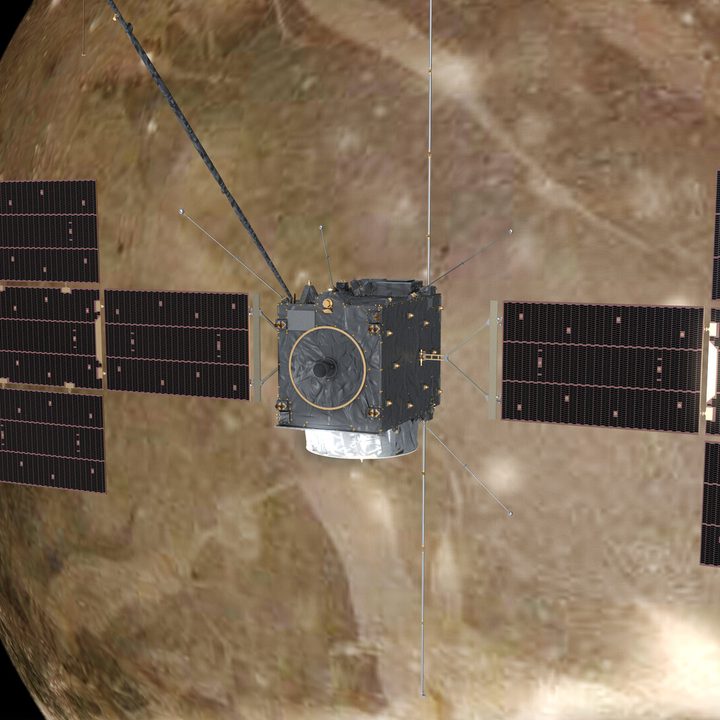 Artist's impression of the Juice flyby of Ganymede.