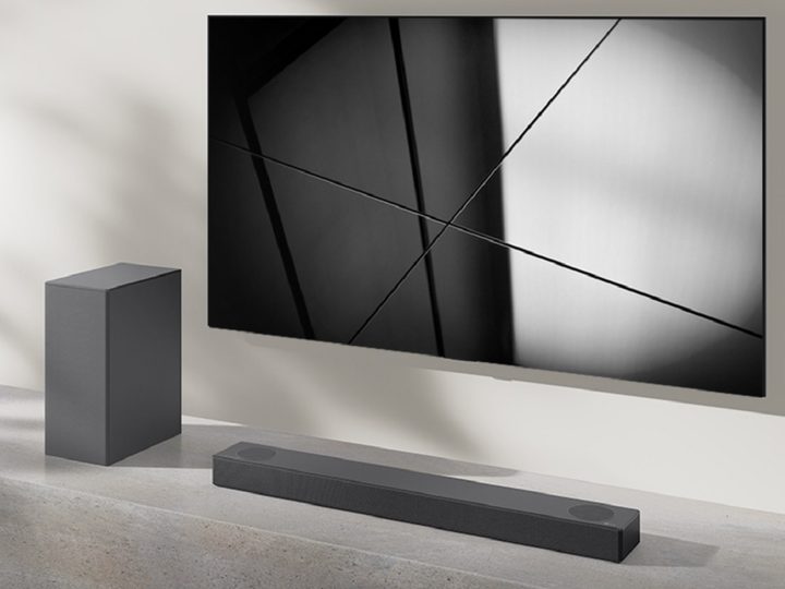 The LG S75Q 3.1.2-channel soundbar with subwoofer with a TV.