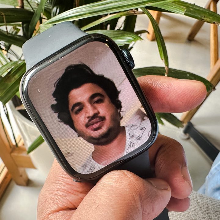 Watching video call message on FaceTime.