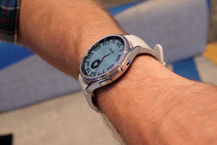 The side of the Samsung Galaxy Watch 6 Classic.