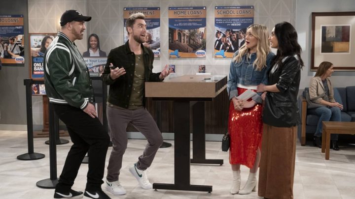 Joey Fatone and Lance Bass in a bank with Sophie and Valentina from How I Met Your Father.