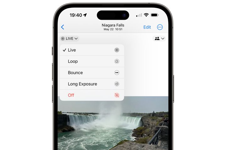 iPhone showing Photos app with options to set Live Photo effects.