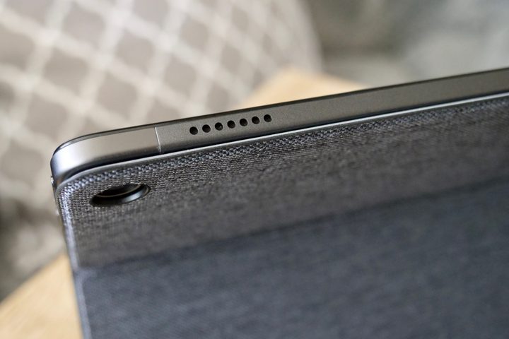 The Amazon Kindle Fire Max 11's speakers.