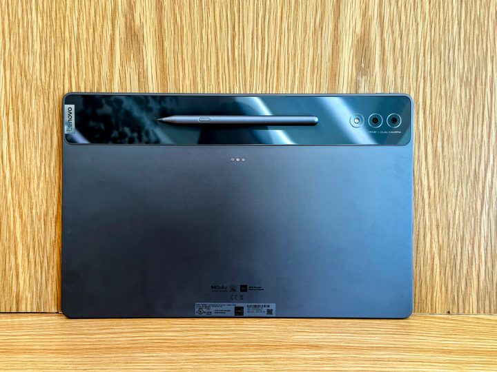 Back exterior of Lenovo Tab Extreme with Precision Pen 3.