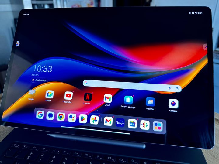 Lenovo Tab Extreme home screen.