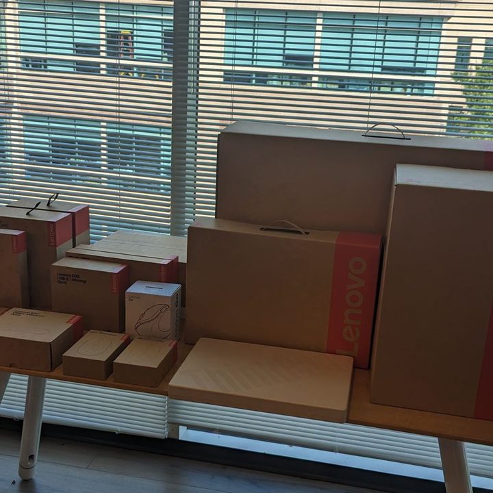 Different types of Lenovo boxes made of 100% recycled material.
