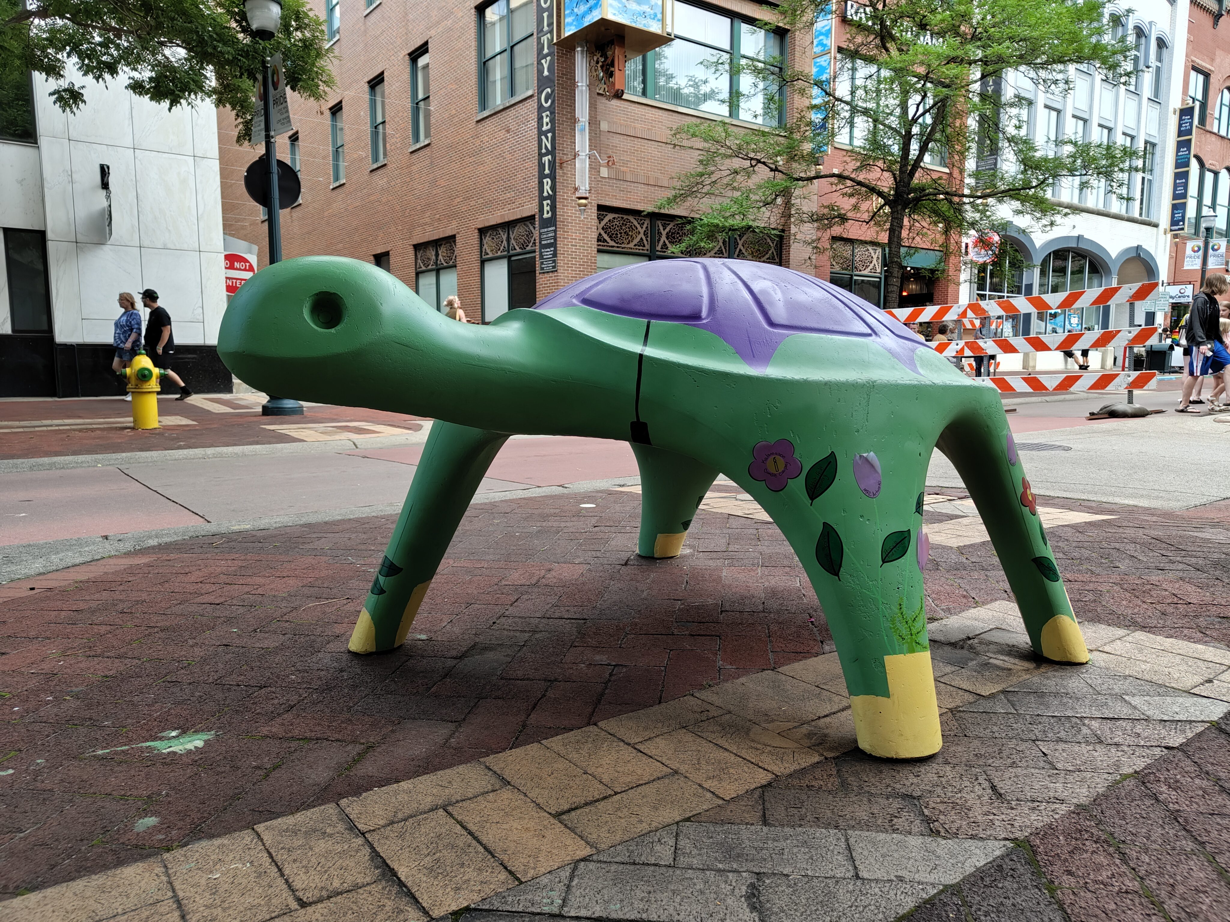 Photo of a turtle statue, taken with the Nothing Phone 2.