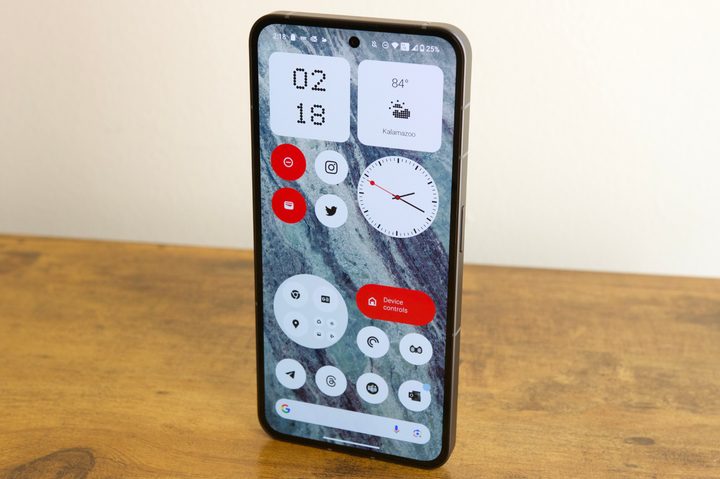 Nothing OS 2.0 on the Nothing Phone 2.