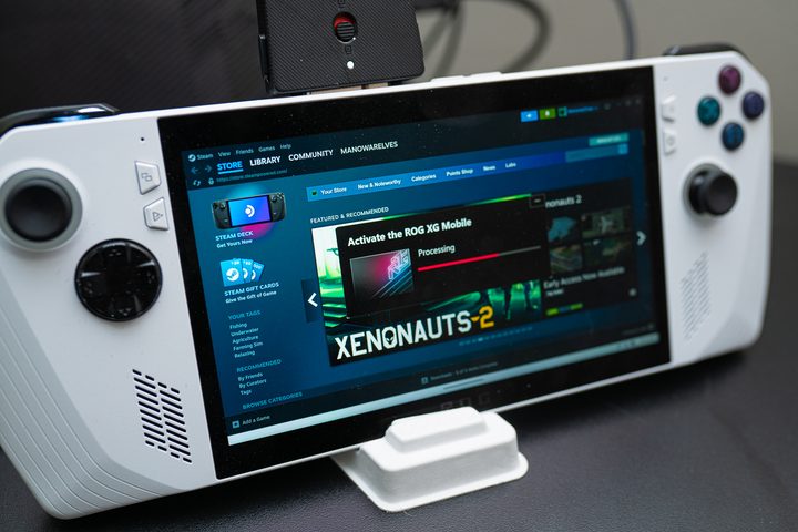 Asus XG Mobile connected to the ROG Ally.