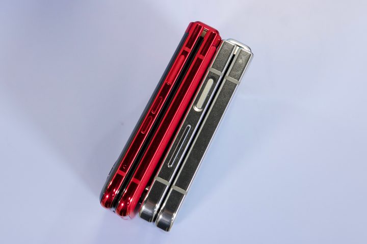 Samsung Galaxy Z Flip 5 next to the Motorola Razr Plus.