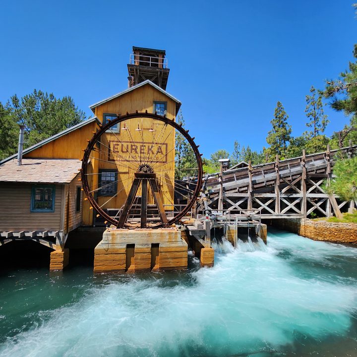 Eureka water wheel at Disney California Adventure taken with Samsung Galaxy Z Fold 4 ultrawide camera.