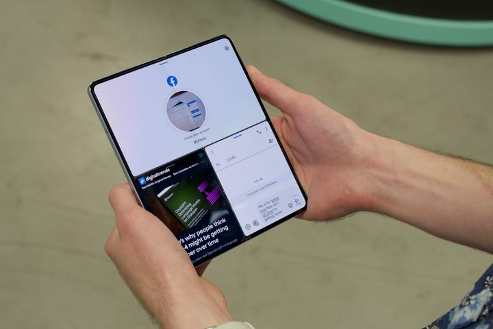 Someone using the main display on the Samsung Galaxy Z Fold 5.