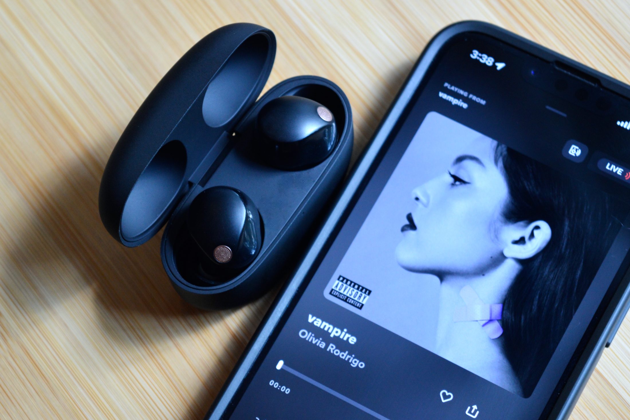 Sony WF-1000XM6 rumored to release alongside a top-spec rival