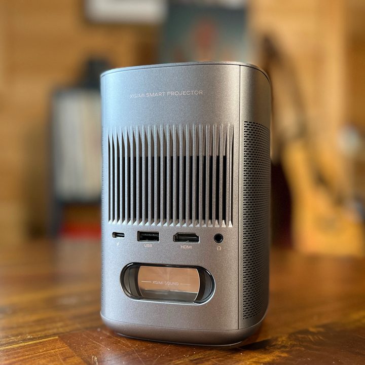 The back of the Xgimi Mo-Go 2 pro portable projector.