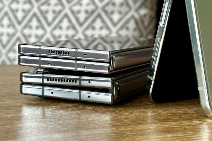The Samsung Galaxy Z Fold 5, Galaxy Z Fold 4, and Galaxy Z Flip 5 showing the sides and ends of the frame.