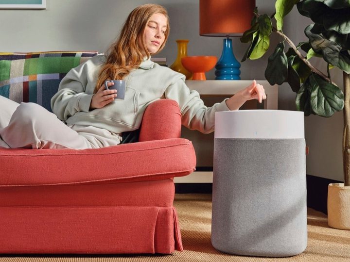 Blueair Blue Pure 211i Max Smart air purifier lifestyle image.