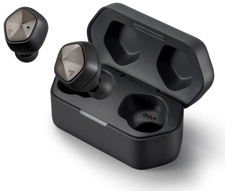 Astell&Kern UW100 MK II wireless earbuds and charging case.